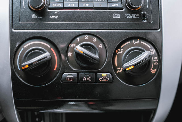 MITSUBISHI三菱 COLT PLUS  第13張相片