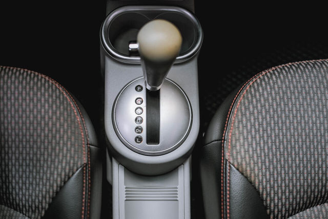 MITSUBISHI三菱 COLT PLUS  第14張相片