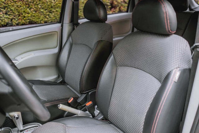 MITSUBISHI三菱 COLT PLUS  第18張相片