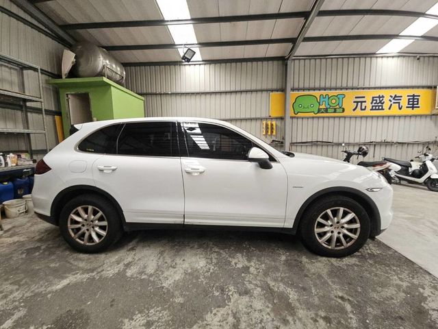 PORSCHE保時捷 CAYENNE  第5張相片
