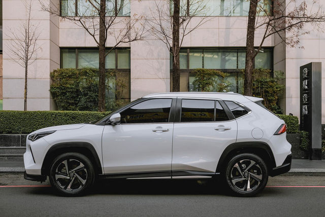 TOYOTA豐田 YARIS CROSS  第4張相片