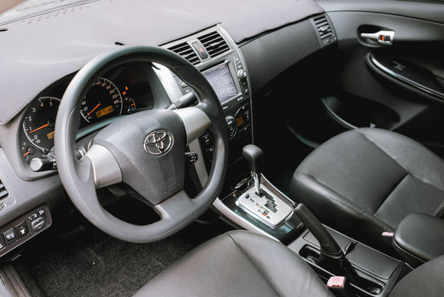 TOYOTA豐田 ALTIS  第17張相片