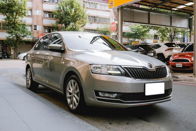 SKODA司科達 RAPID  第3張相片