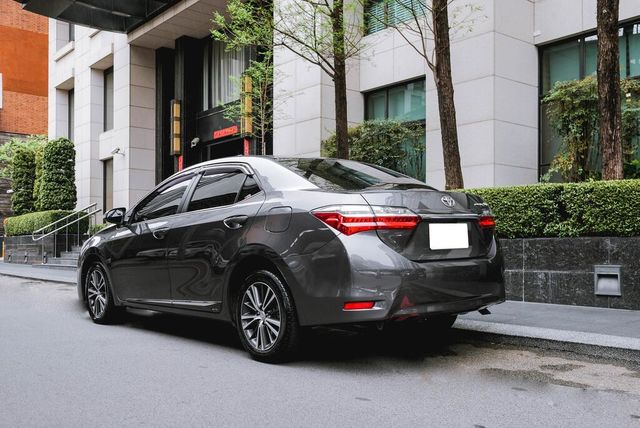 TOYOTA豐田 ALTIS  第5張相片