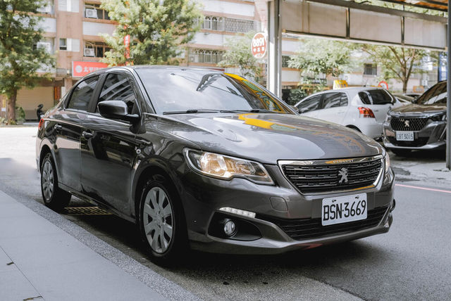 PEUGEOT寶獅 301  第3張相片
