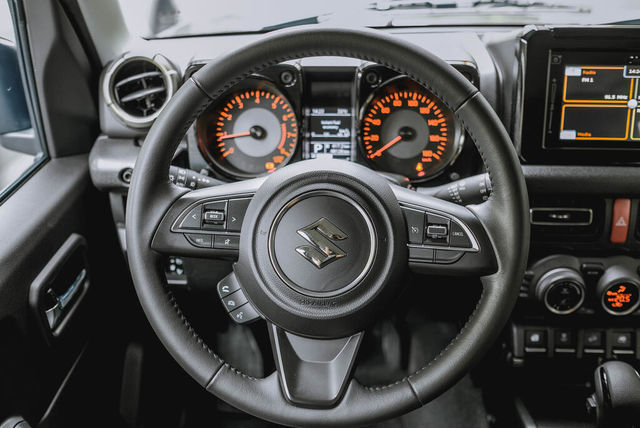 SUZUKI鈴木 JIMNY  第12張相片
