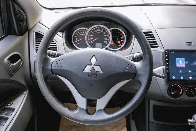 MITSUBISHI三菱 ZINGER  第10張相片