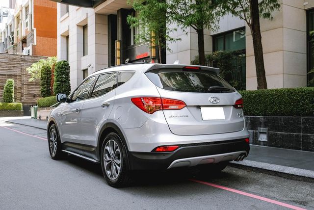 HYUNDAI現代 SANTA FE  第5張相片
