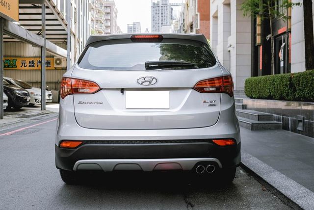 HYUNDAI現代 SANTA FE  第6張相片