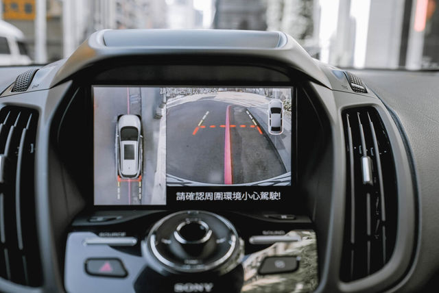 FORD福特 KUGA  第17張相片