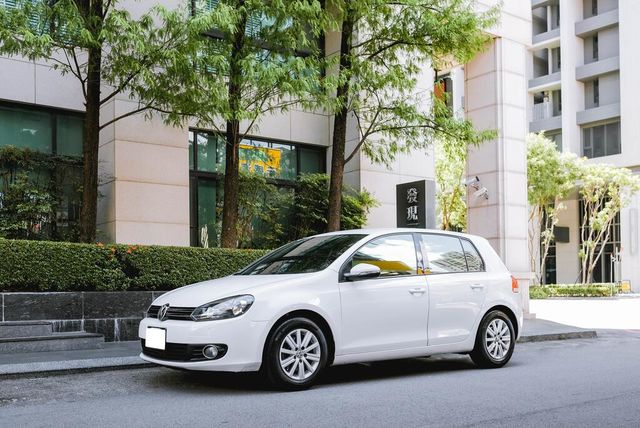 VOLKSWAGEN福斯 GOLF  第1張相片