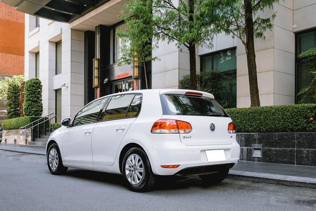 VOLKSWAGEN福斯 GOLF  第5張相片