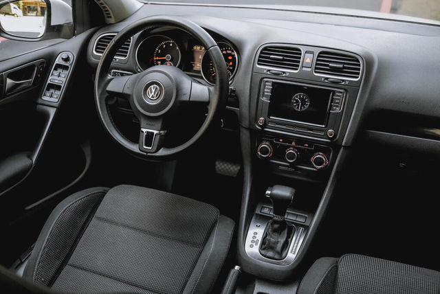 VOLKSWAGEN福斯 GOLF  第12張相片