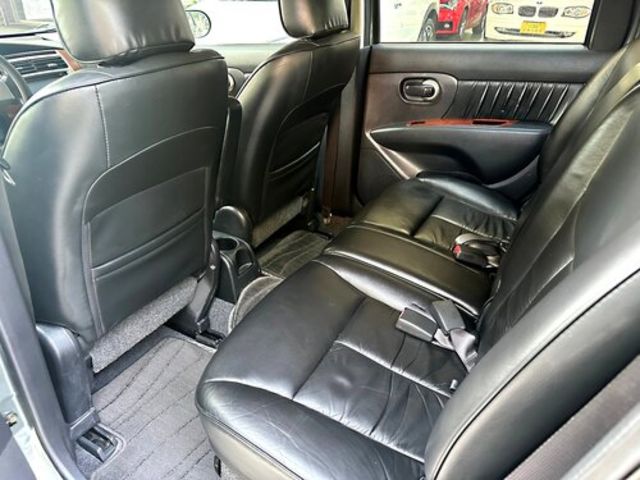 8891嚴選【永立汽車】實車實價  2009 NISSAN日產 LIVINA 7人座超大空間 家用高CP值  第17張相片