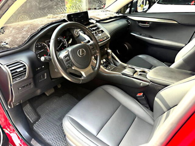 8891嚴選【永立汽車】實車實價 2020 Lexus NX200 菁英型  第5張相片