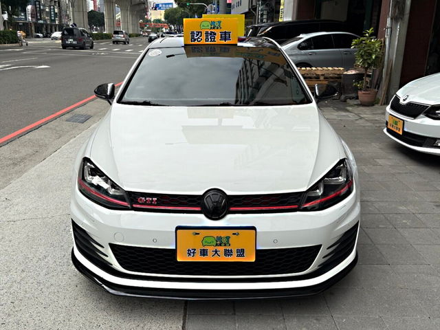 VOLKSWAGEN福斯 GOLF GTI  第2張相片