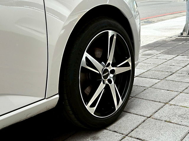 SKODA司科達 FABIA  第5張相片
