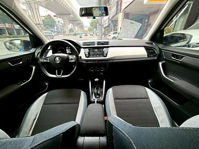 SKODA司科達 FABIA  第7張相片