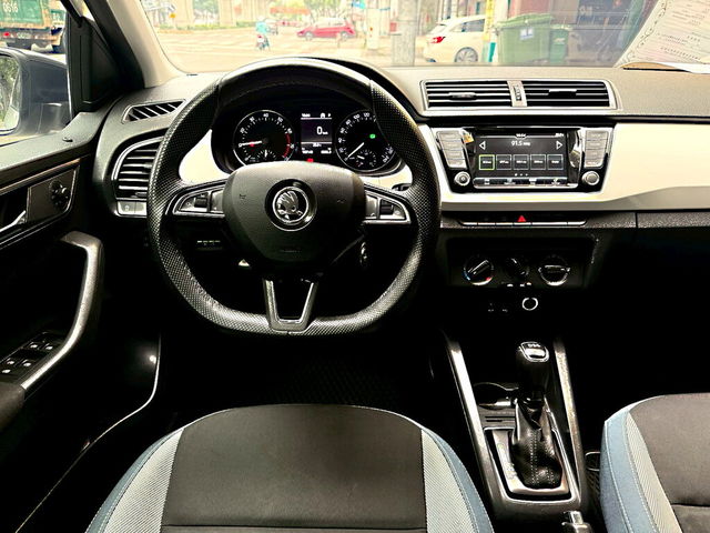 SKODA司科達 FABIA  第10張相片