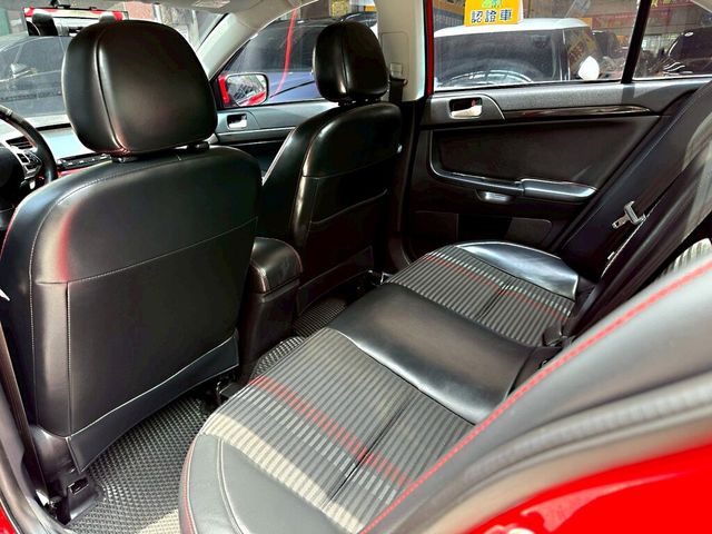 MITSUBISHI三菱 LANCER FORTIS  第17張相片