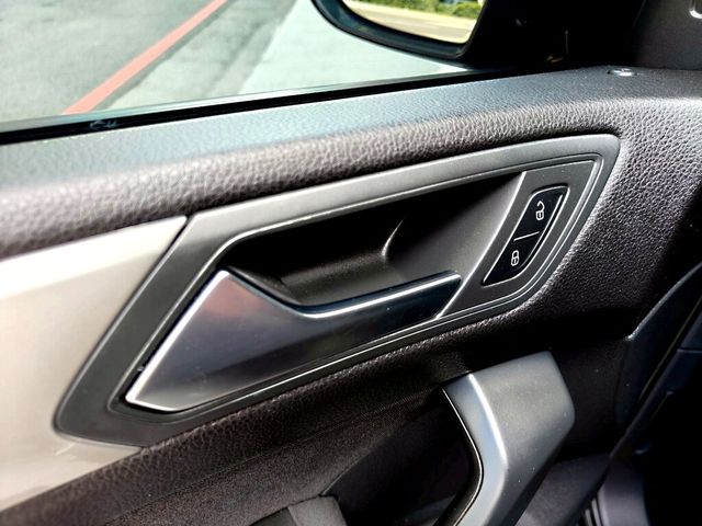VOLKSWAGEN福斯 TOURAN  第8張相片
