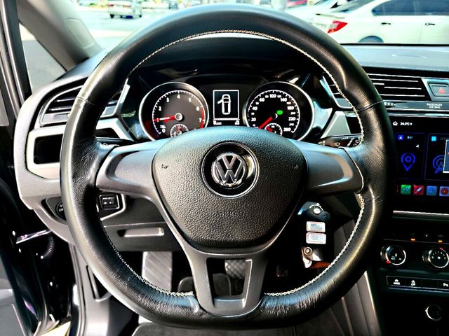 VOLKSWAGEN福斯 TOURAN  第9張相片