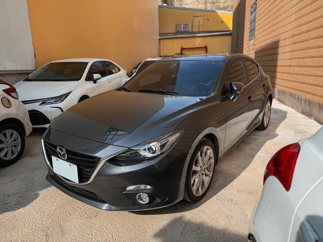 MAZDA馬自達 MAZDA 3  第1張相片