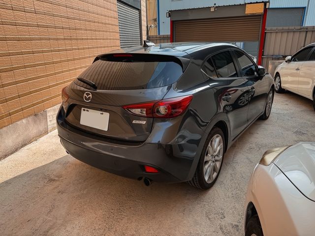 MAZDA馬自達 MAZDA 3  第6張相片