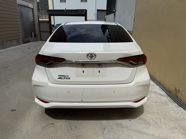 TOYOTA豐田 ALTIS  第6張相片