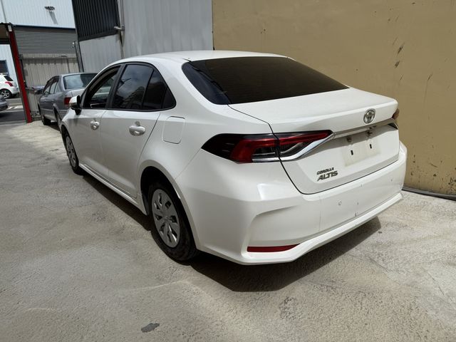 TOYOTA豐田 ALTIS  第7張相片