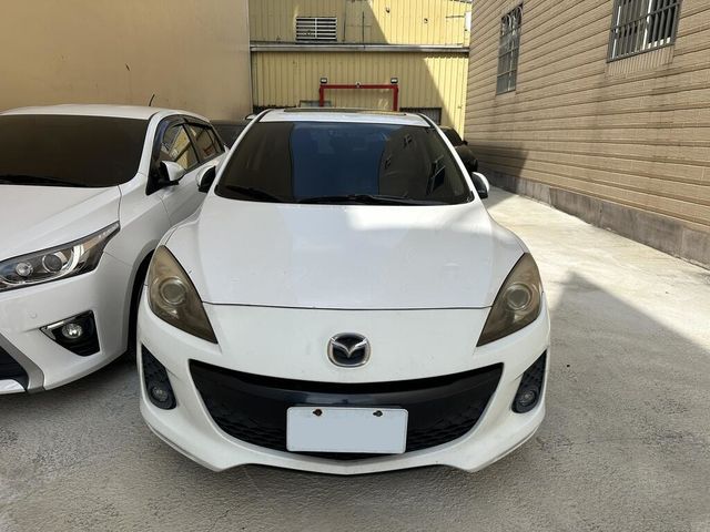 MAZDA馬自達 MAZDA 3  第2張相片
