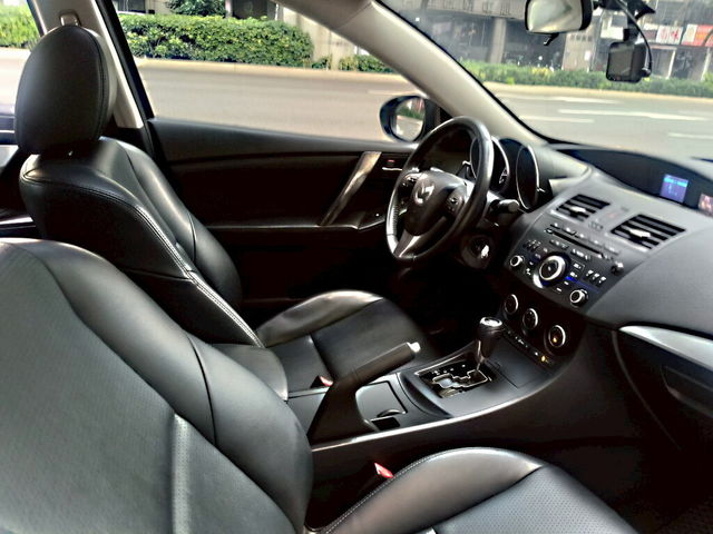 MAZDA馬自達 MAZDA 3  第15張相片