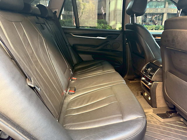 BMW寶馬 X5 XDRIVE35I  第16張相片