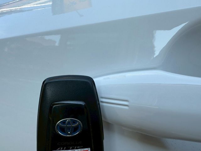 TOYOTA豐田 COROLLA ALTIS HYBRID  第8張相片