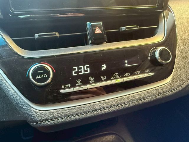 TOYOTA豐田 COROLLA ALTIS HYBRID  第15張相片