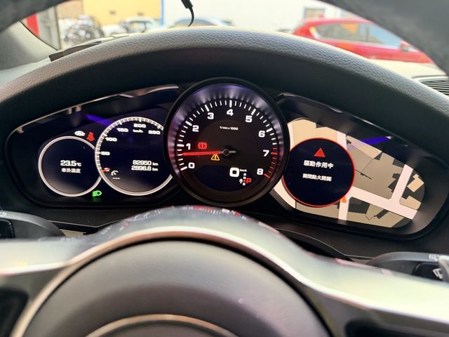 PORSCHE保時捷 CAYENNE  第9張相片