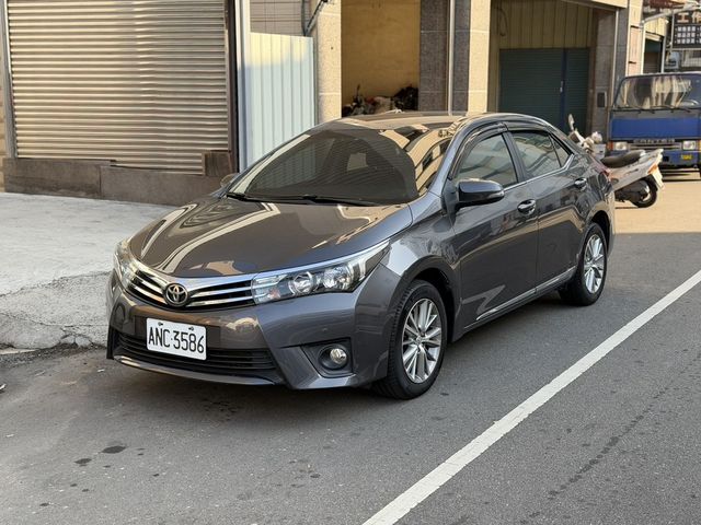 TOYOTA豐田 ALTIS  第1張相片