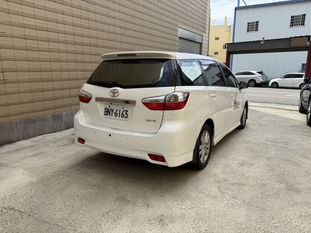 TOYOTA豐田 WISH  第2張相片
