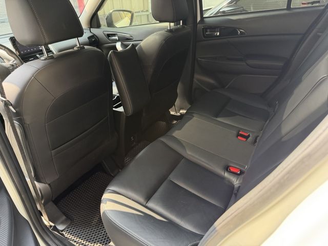 MITSUBISHI三菱 ECLIPSE  第7張相片