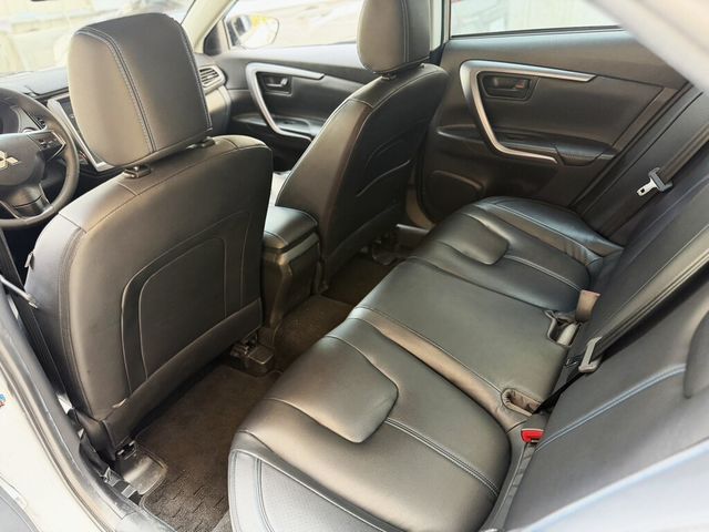 MITSUBISHI三菱 GRAND LANCER  第7張相片