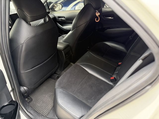 TOYOTA豐田 AURIS  第7張相片