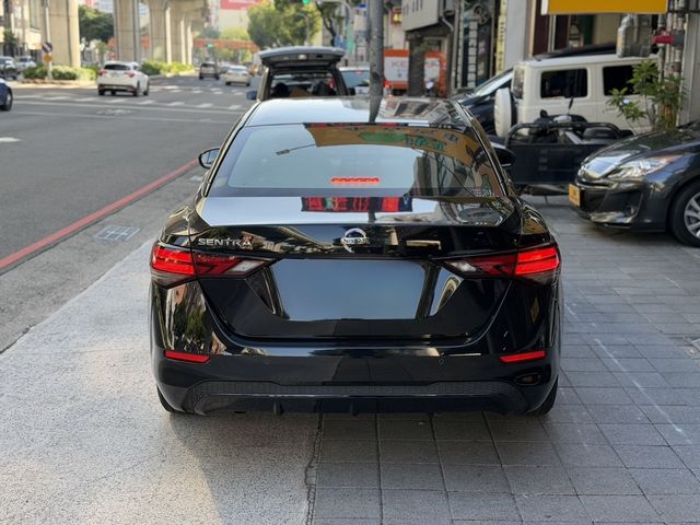 NISSAN日產 SENTRA  第3張相片