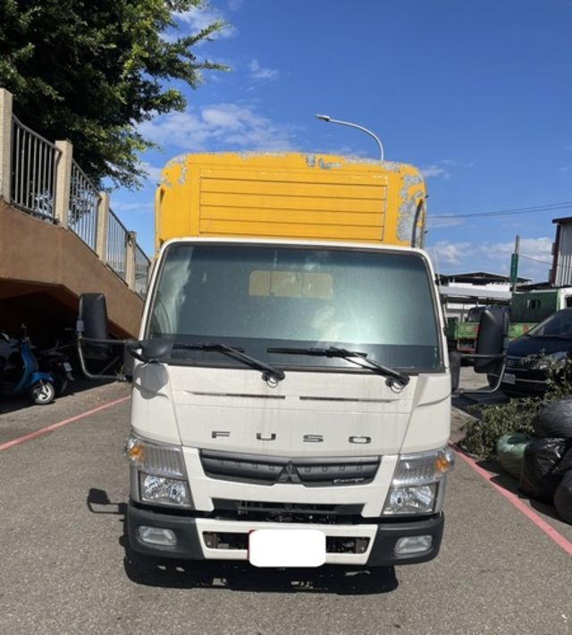 MITSUBISHI三菱 CANTER  第3張相片