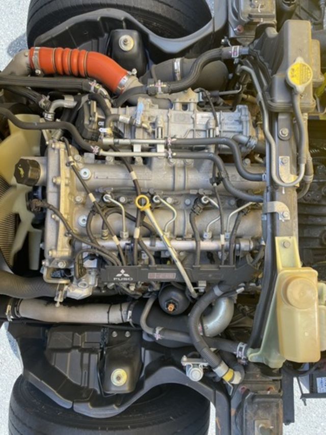 MITSUBISHI三菱 CANTER  第7張相片