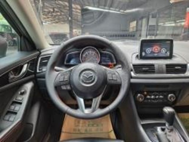 MAZDA馬自達 MAZDA 3  第8張相片