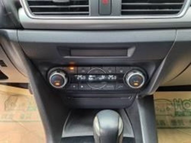 MAZDA馬自達 MAZDA 3  第11張相片