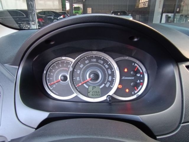MITSUBISHI三菱 ZINGER  第12張相片