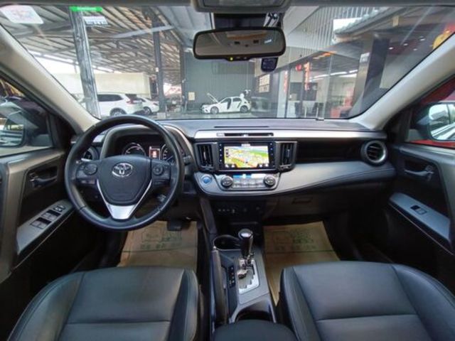 TOYOTA豐田 RAV4  第5張相片