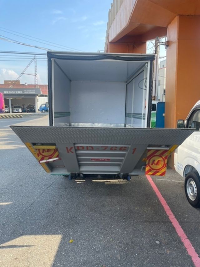 ISUZU五十鈴 ELF  第12張相片