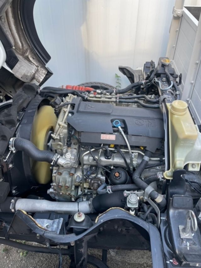 MITSUBISHI三菱 CANTER  第8張相片